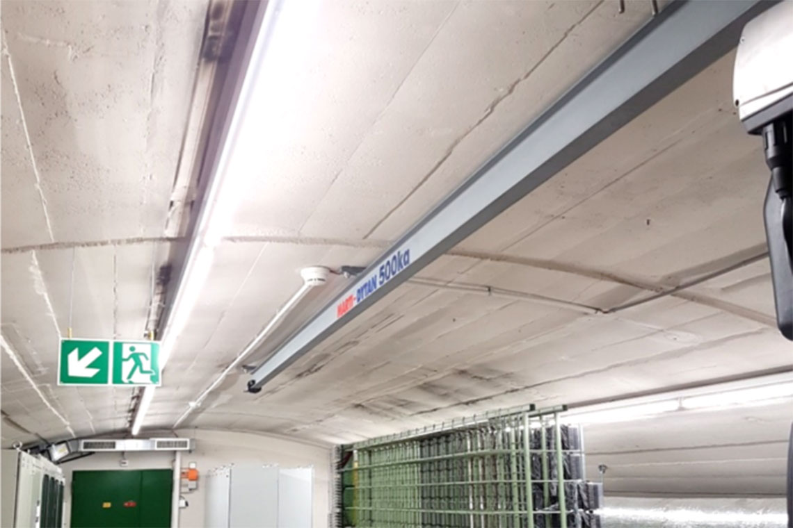LED Beleuchtung schienensystem industrie lichtband gotthard tunnel ersatz fl neon t8