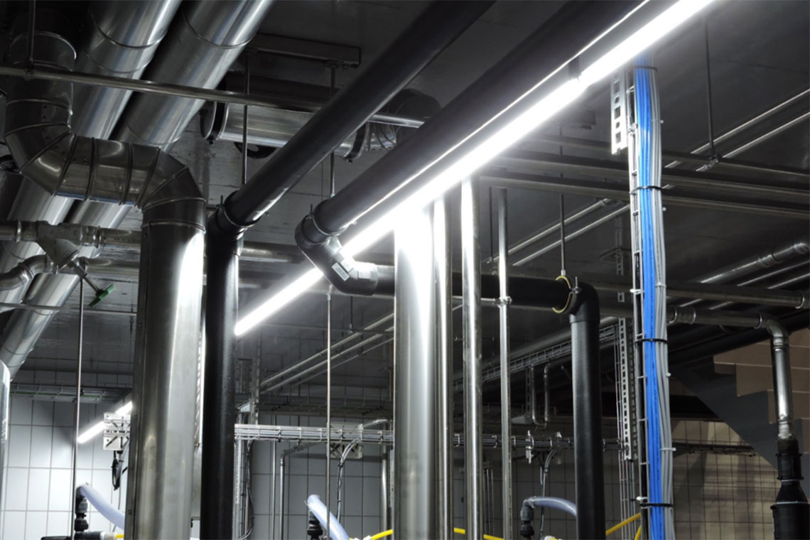 LED Beleuchtung schienensystem industrie lichtband ip66 feuchtraum